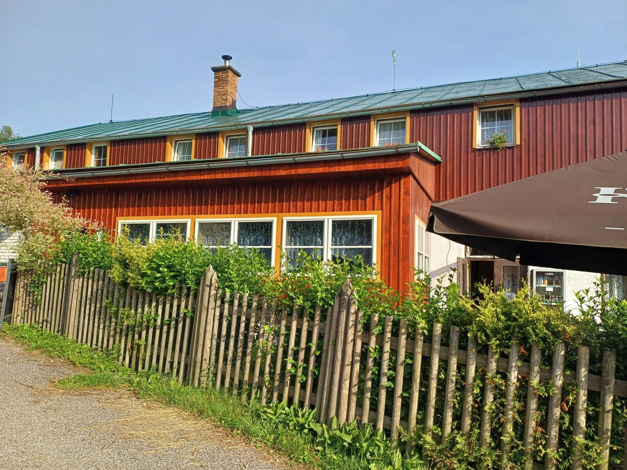 Prazova Bouda Hotel Dobre Exterior photo